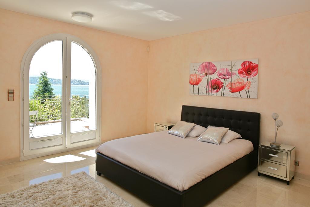 Villa La Croisette Sainte-Maxime Pokoj fotografie